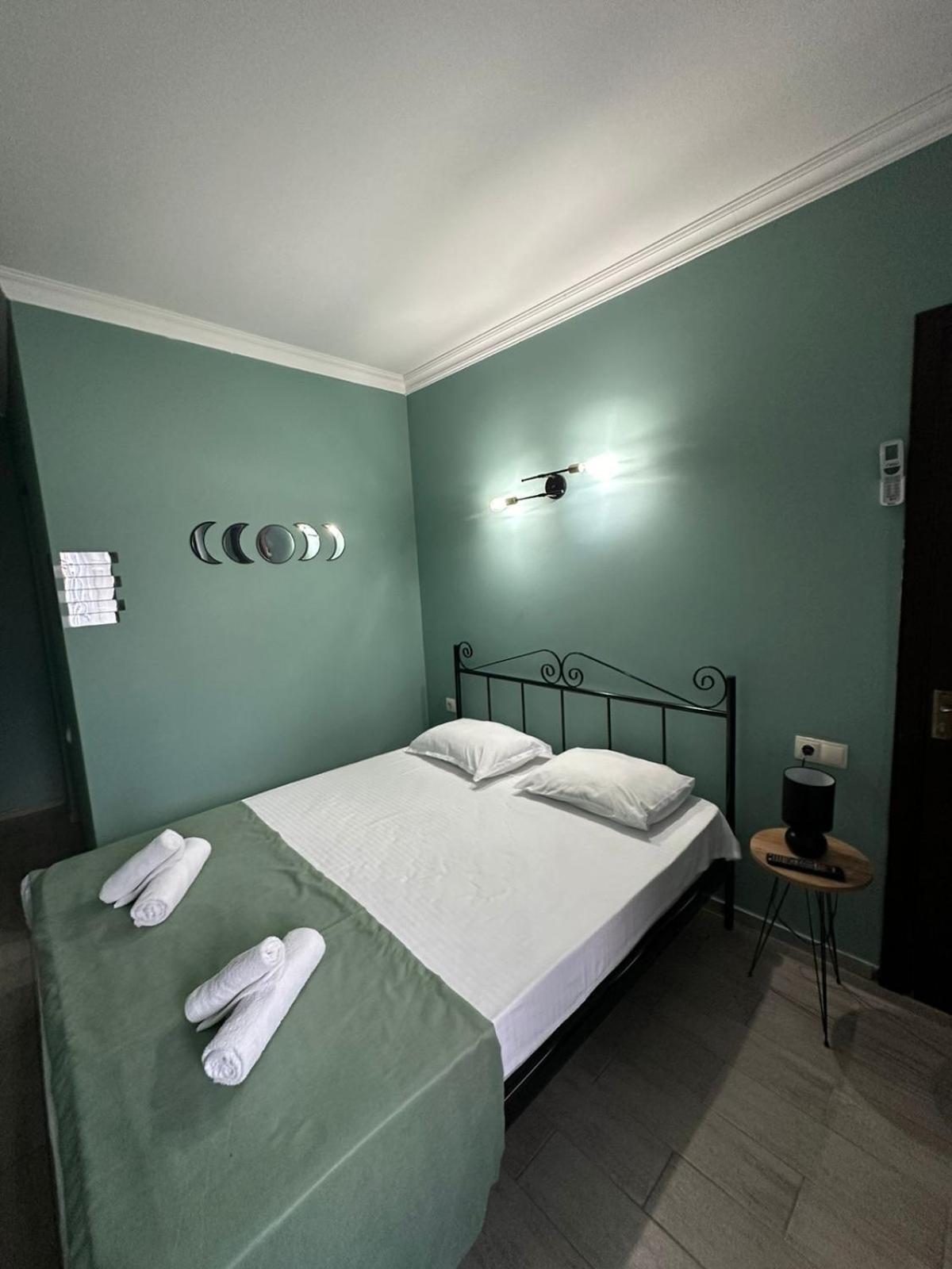 Woodsea Hotel Batumi Exterior photo
