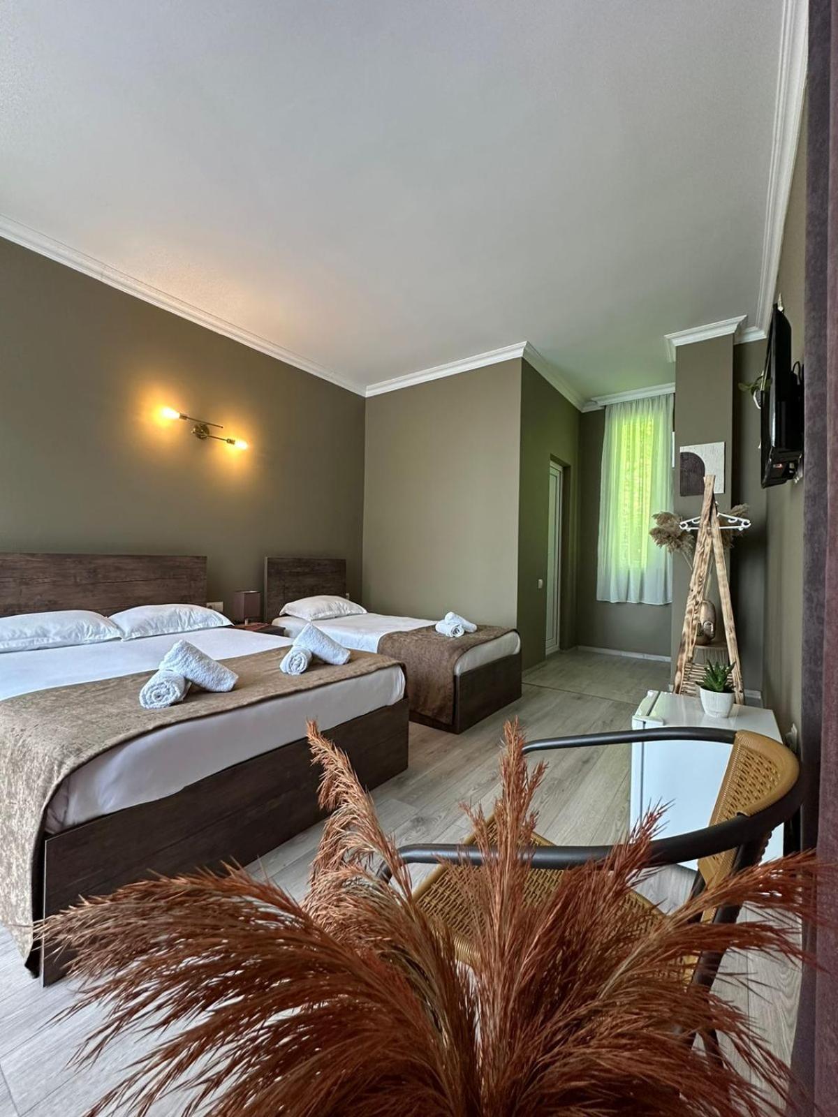 Woodsea Hotel Batumi Exterior photo