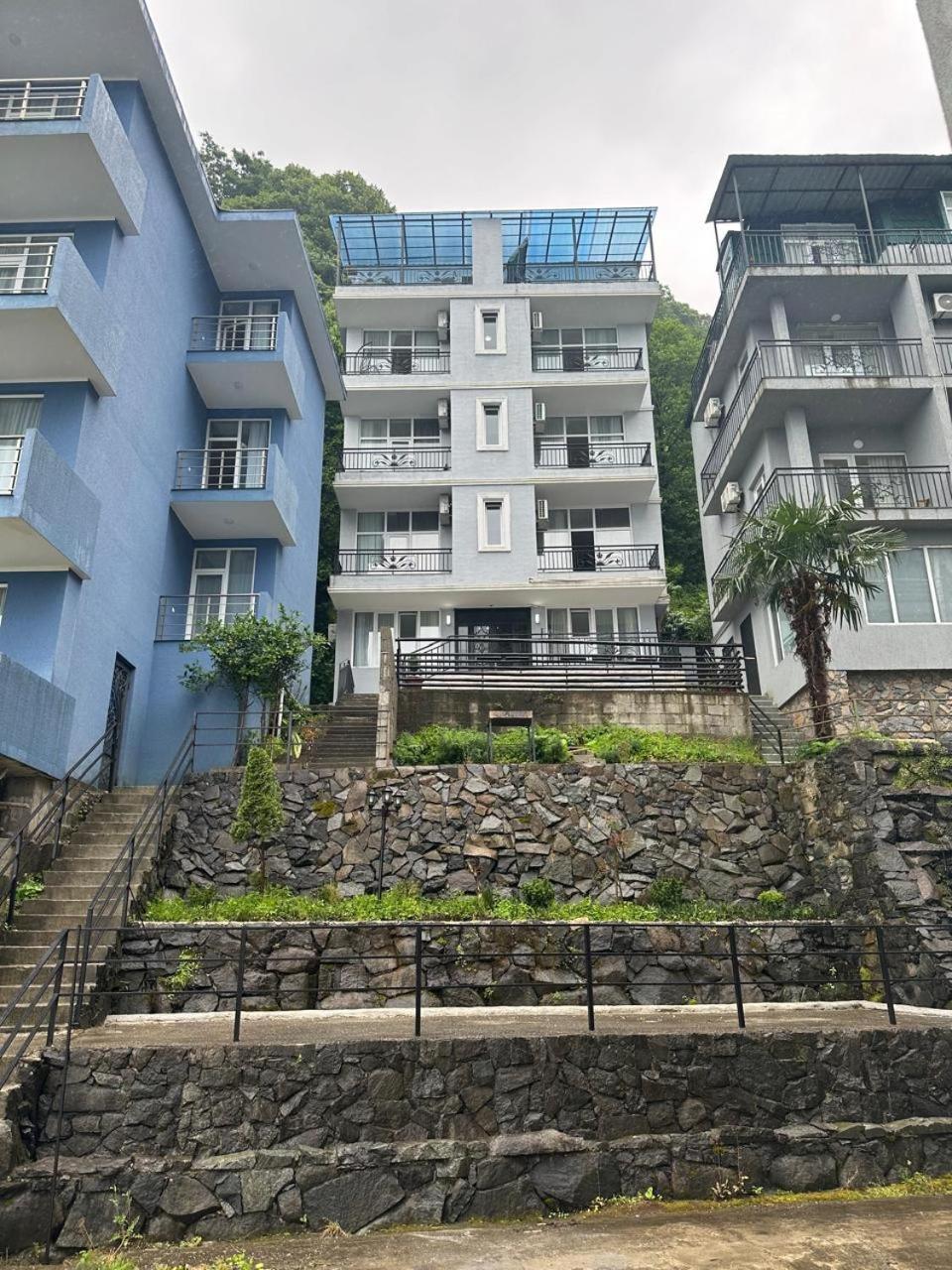 Woodsea Hotel Batumi Exterior photo